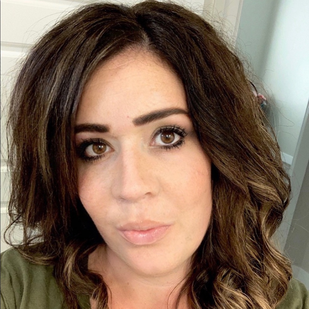 Meet your Posher, Lindsy